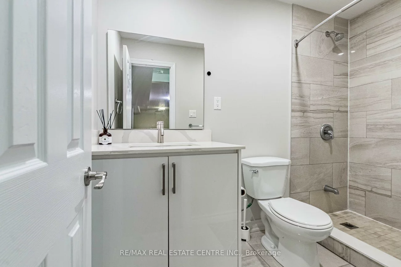 829, Stargazer, East Credit, Mississauga