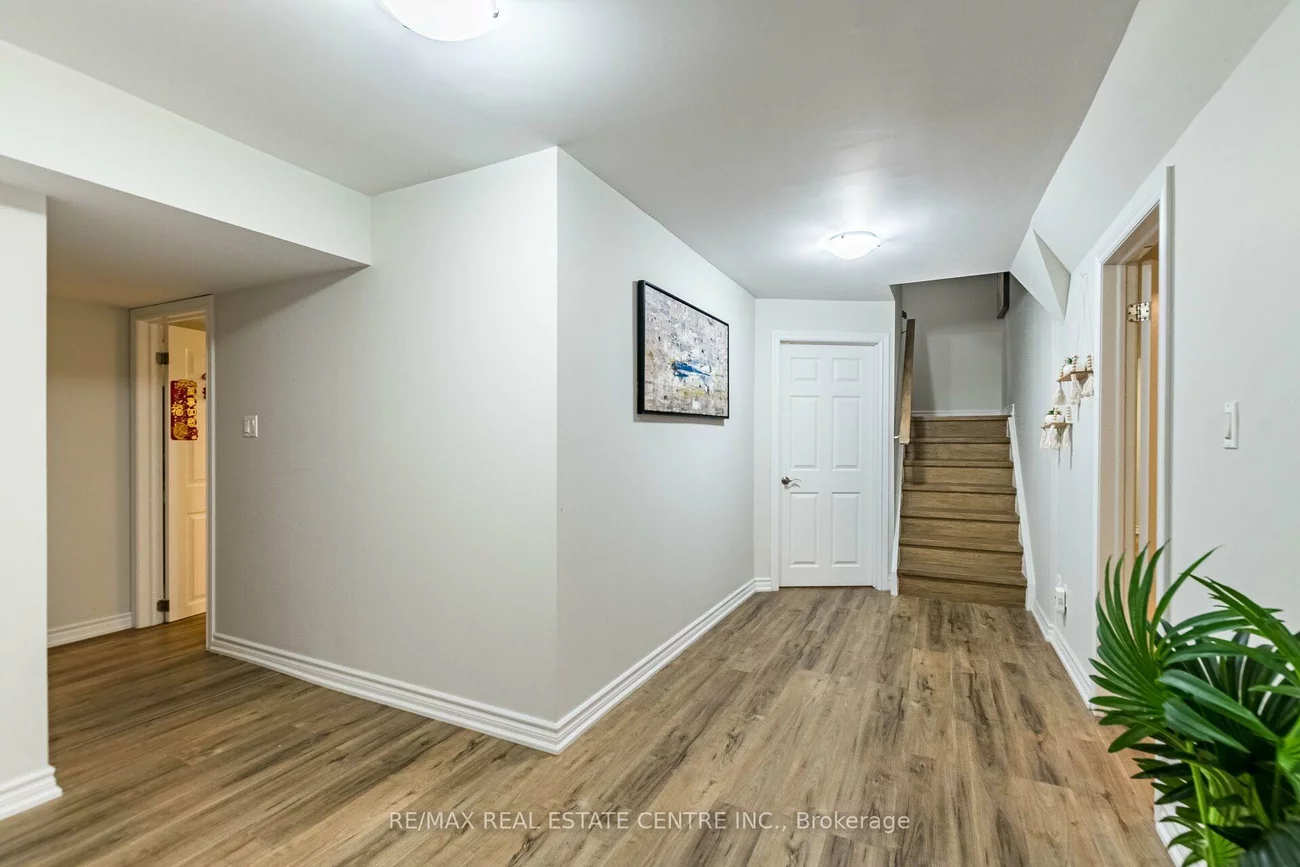 829, Stargazer, East Credit, Mississauga