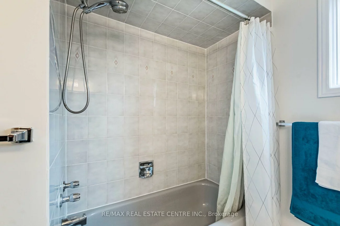 829, Stargazer, East Credit, Mississauga