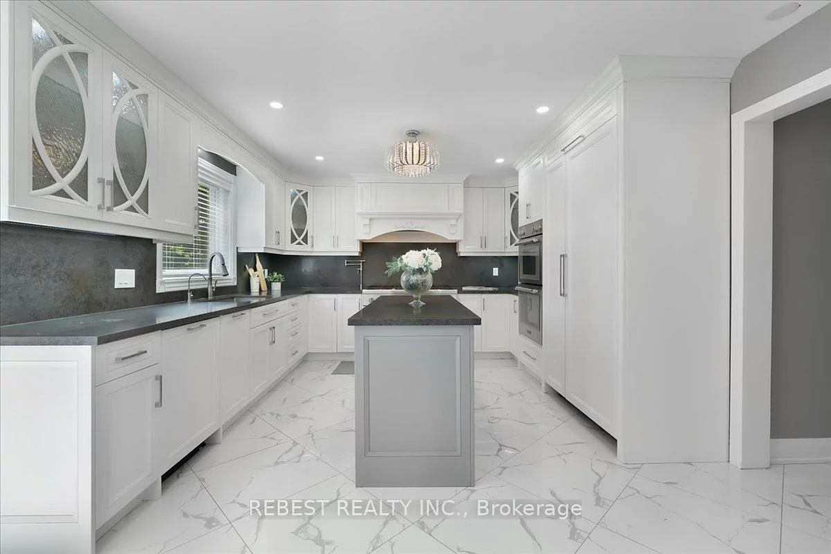 5090, Mississauga, Central Erin Mills, Mississauga