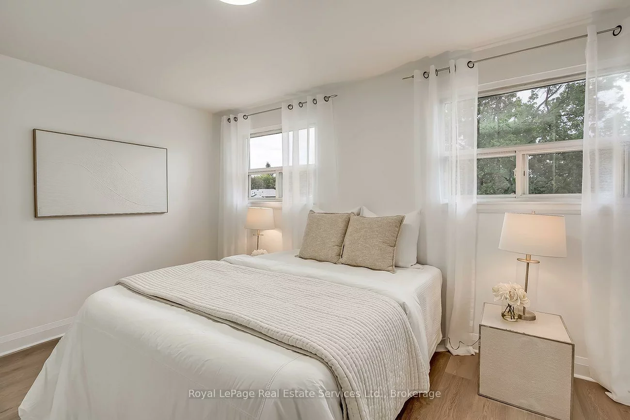 2403, Delkus, Cooksville, Mississauga