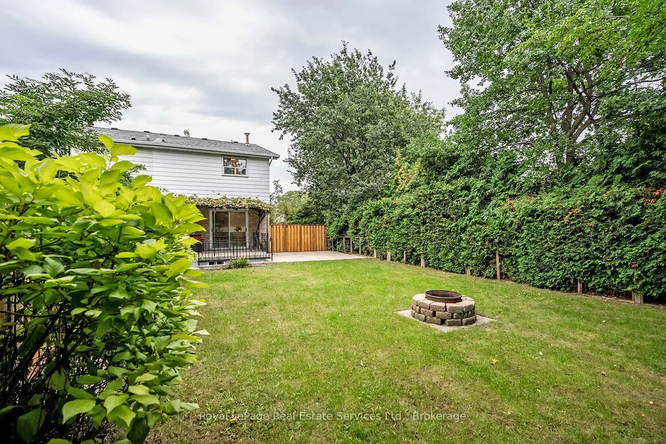 2403, Delkus, Cooksville, Mississauga