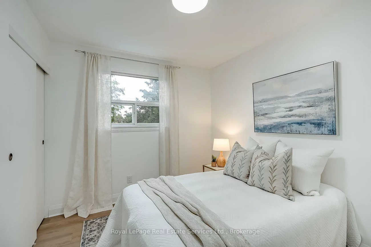 2403, Delkus, Cooksville, Mississauga