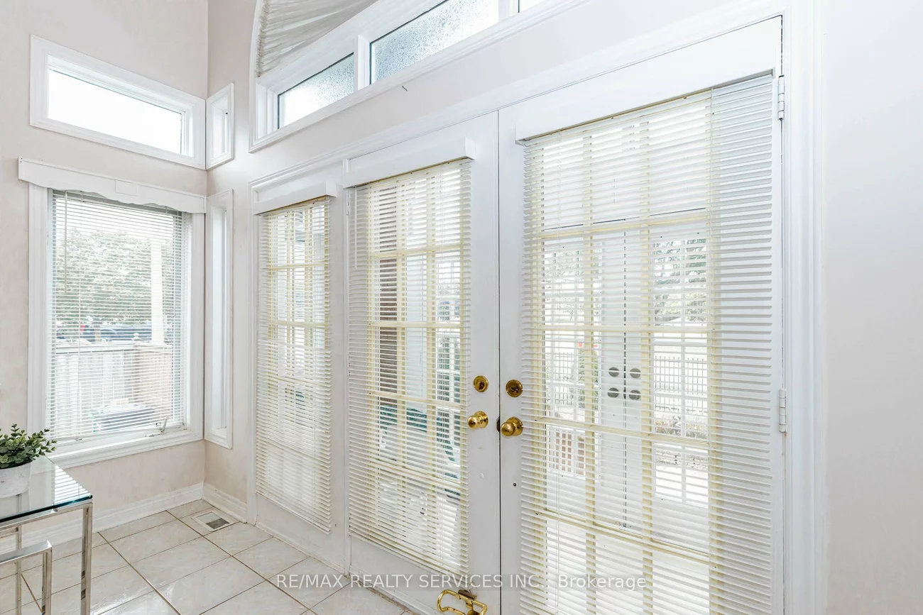 5772, Whitehorn, East Credit, Mississauga
