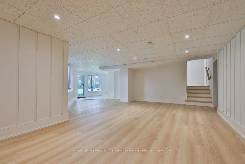 1340, Contour, Clarkson, Mississauga