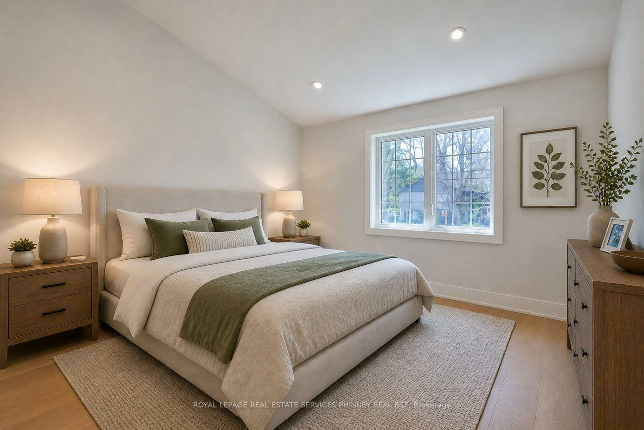 1340, Contour, Clarkson, Mississauga