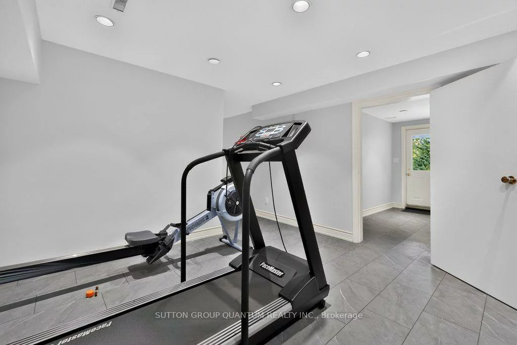 1526, Green, Clarkson, Mississauga