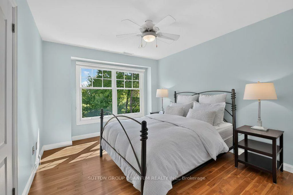 1526, Green, Clarkson, Mississauga