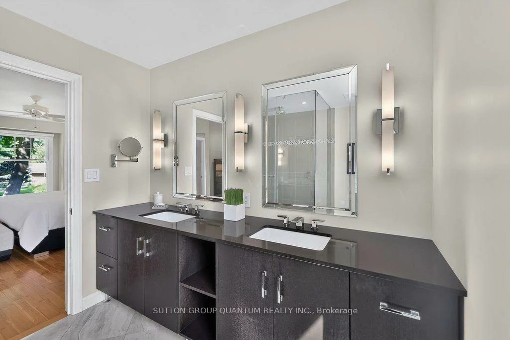 1526, Green, Clarkson, Mississauga