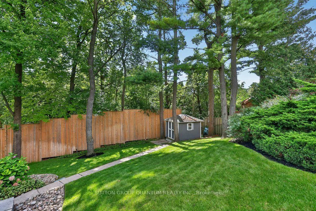 1526, Green, Clarkson, Mississauga