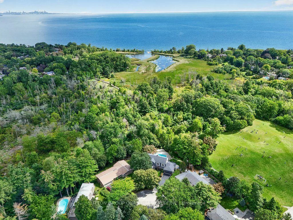 1526, Green, Clarkson, Mississauga