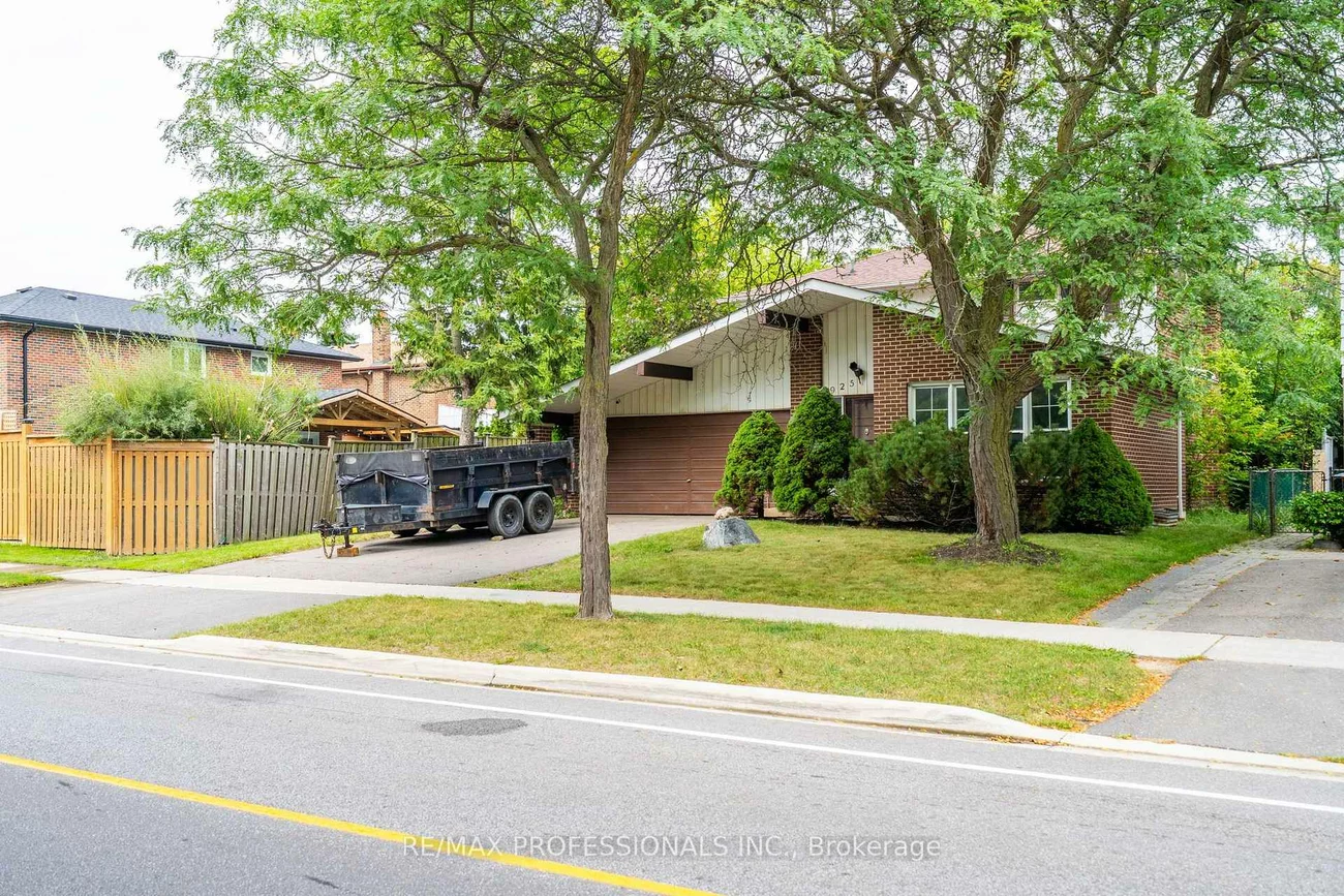 925, Runningbrook, Applewood, Mississauga