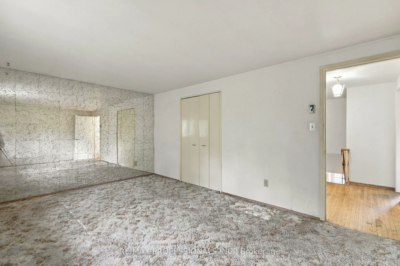 925, Runningbrook, Applewood, Mississauga