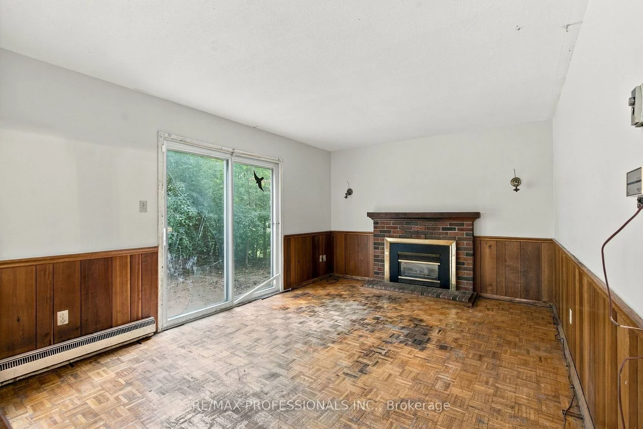 925, Runningbrook, Applewood, Mississauga