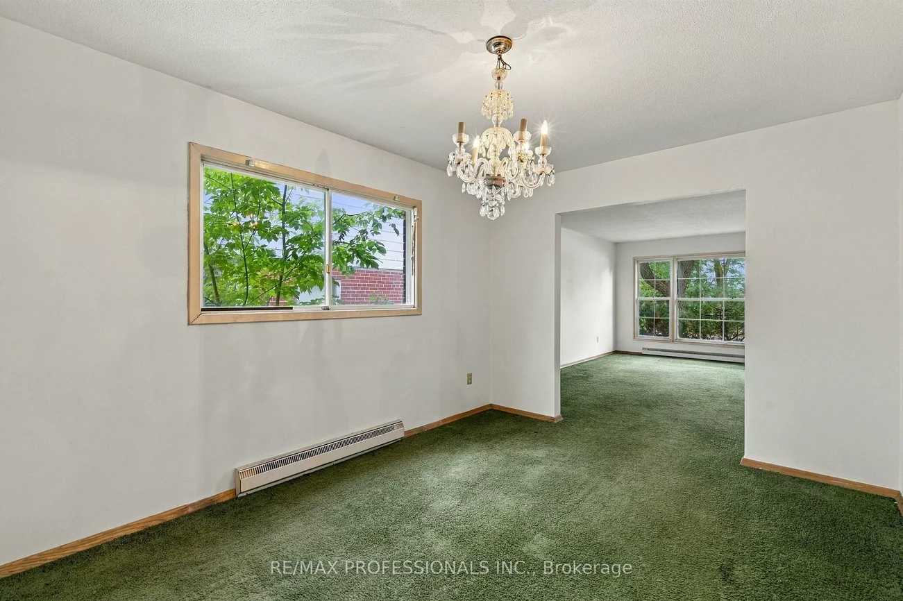 925, Runningbrook, Applewood, Mississauga