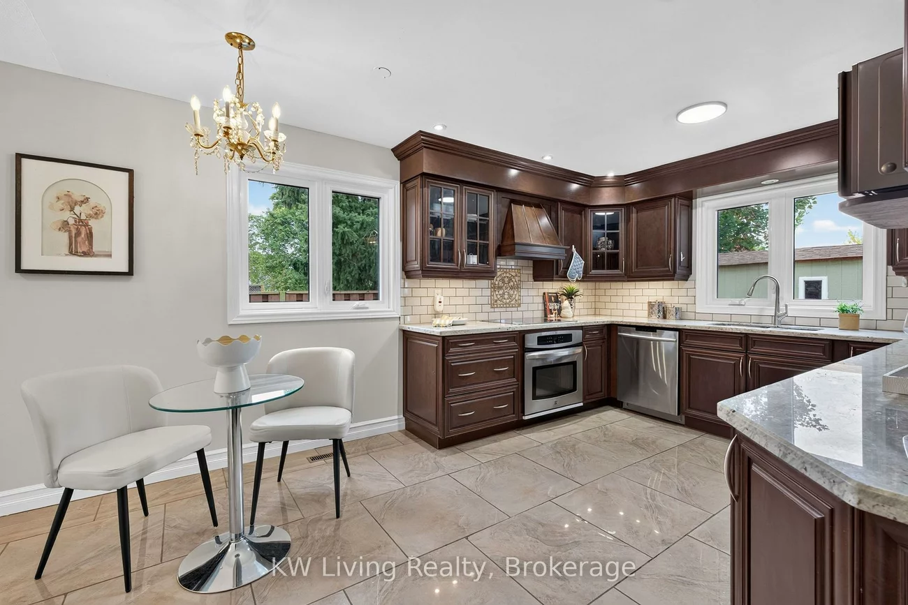 3253, Sir Johns Homestead, Erin Mills, Mississauga