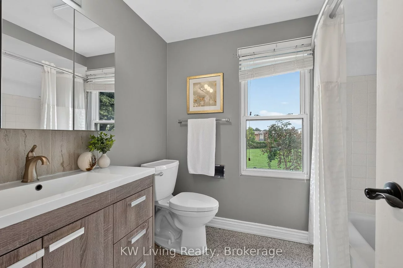 3253, Sir Johns Homestead, Erin Mills, Mississauga