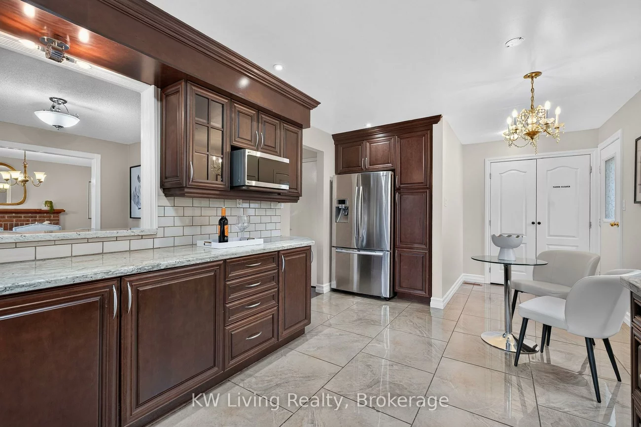 3253, Sir Johns Homestead, Erin Mills, Mississauga