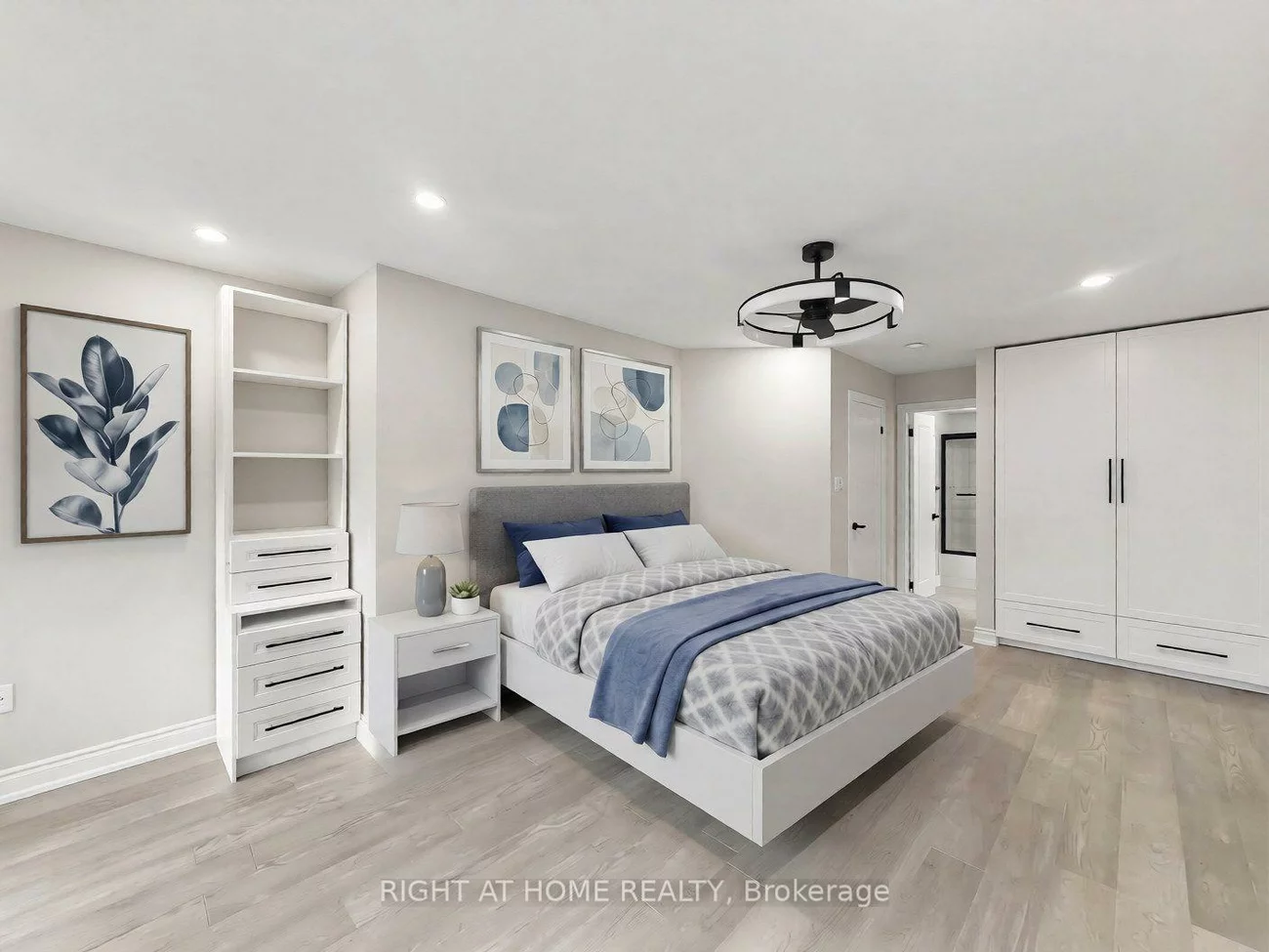 1530, Portsmouth, East Credit, Mississauga