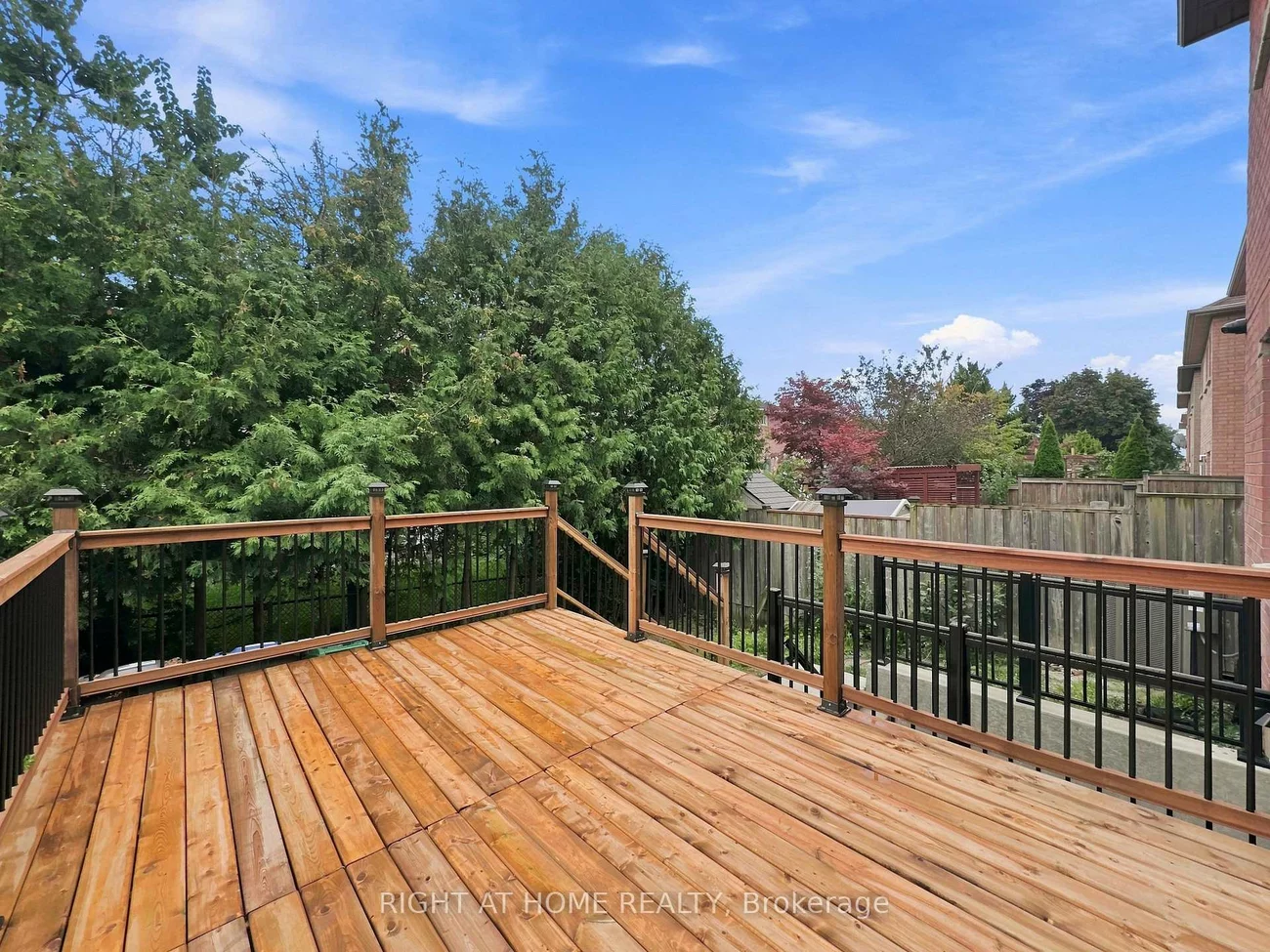 1530, Portsmouth, East Credit, Mississauga