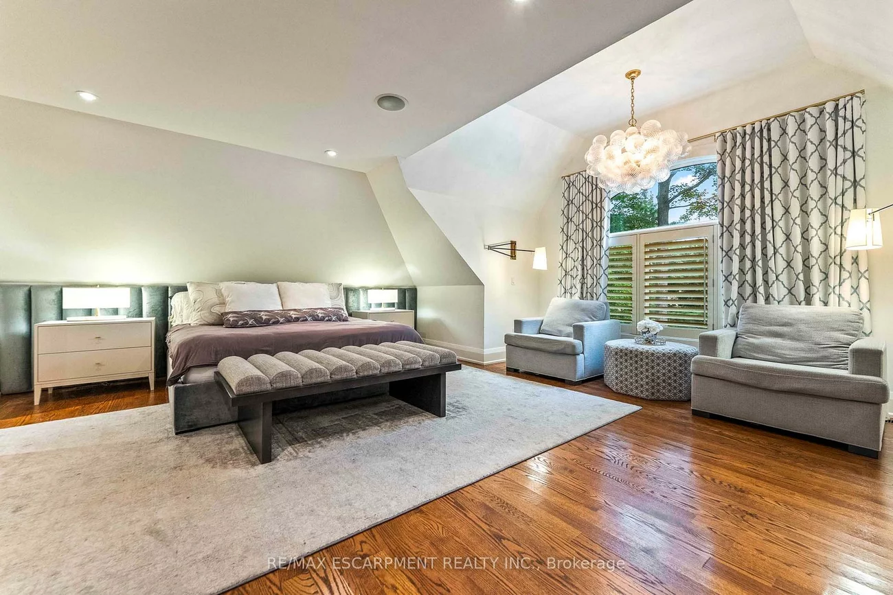 2209, Pineneedle, Erindale, Mississauga