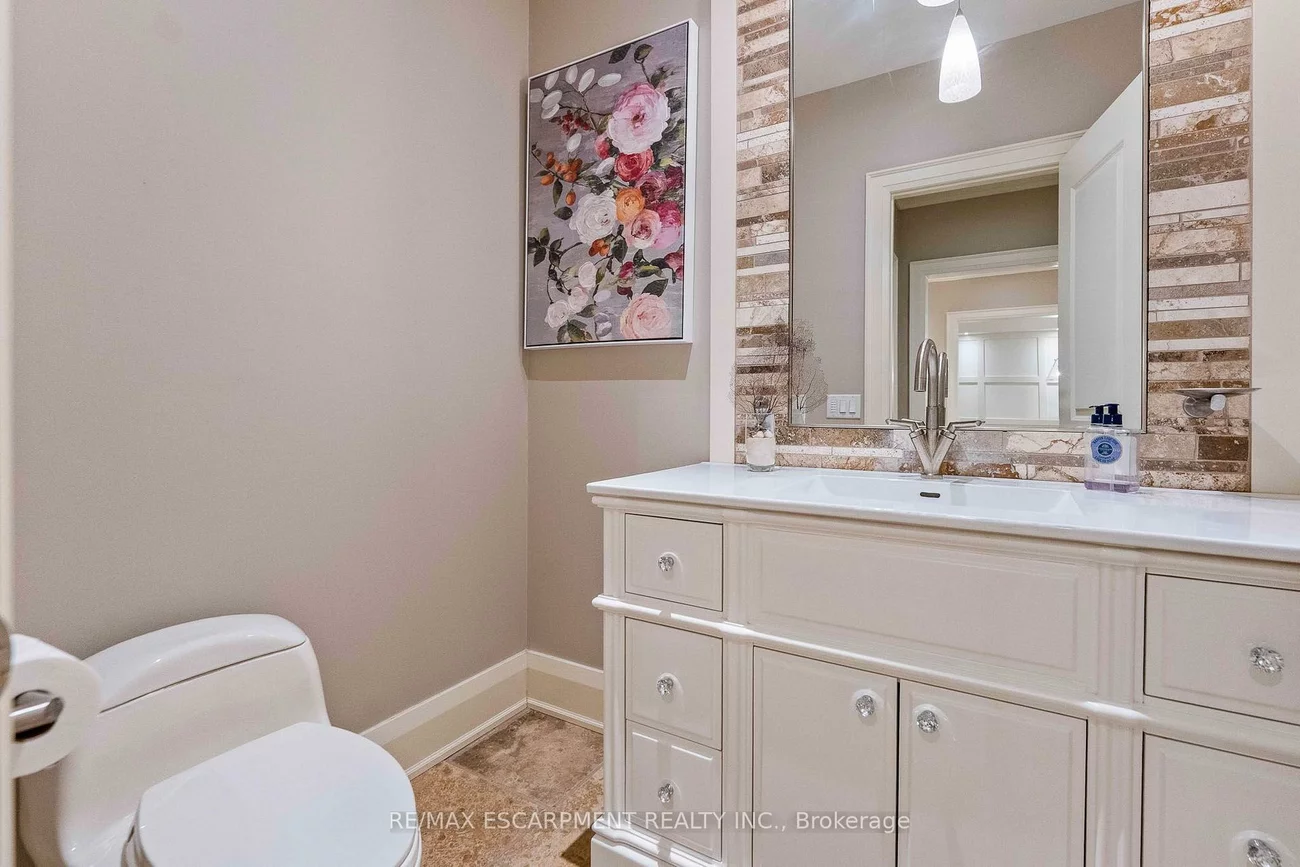 2209, Pineneedle, Erindale, Mississauga