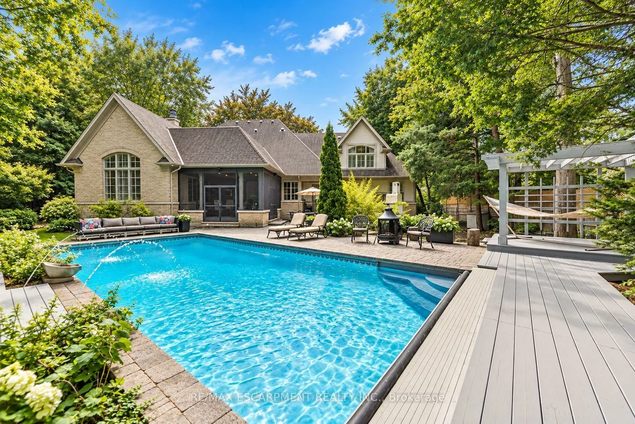 2209, Pineneedle, Erindale, Mississauga