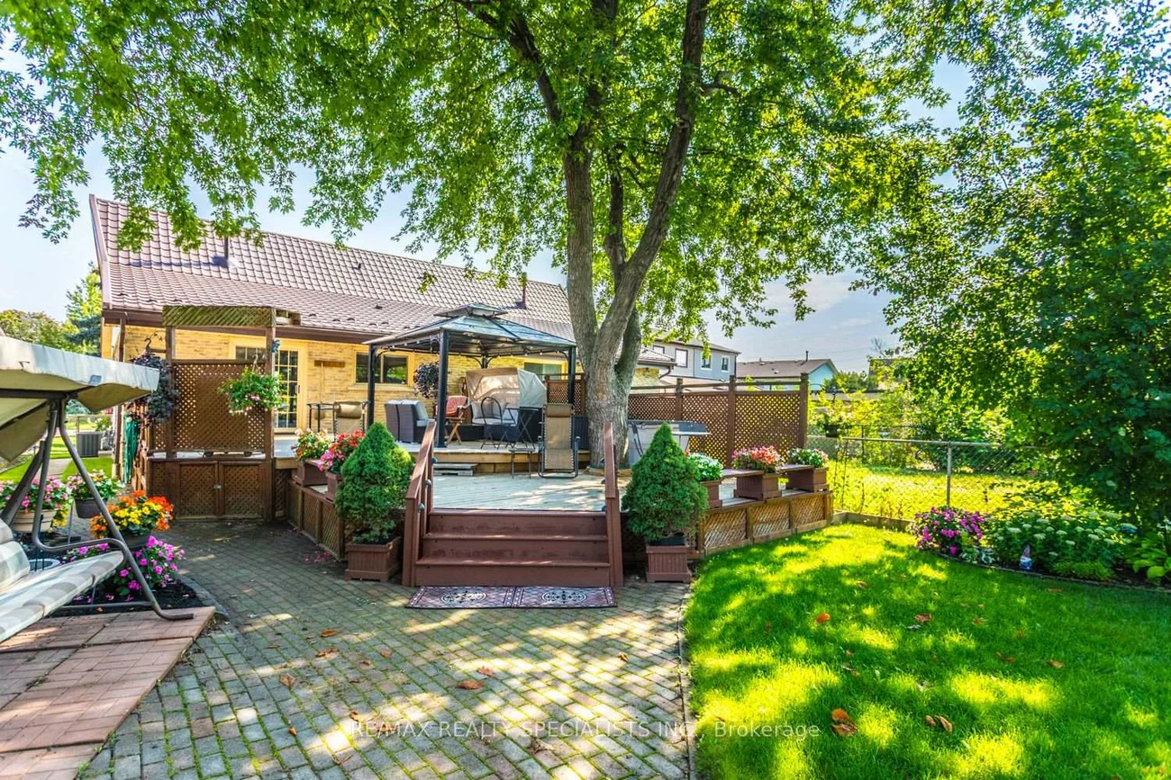 32, Falconer, Streetsville, Mississauga