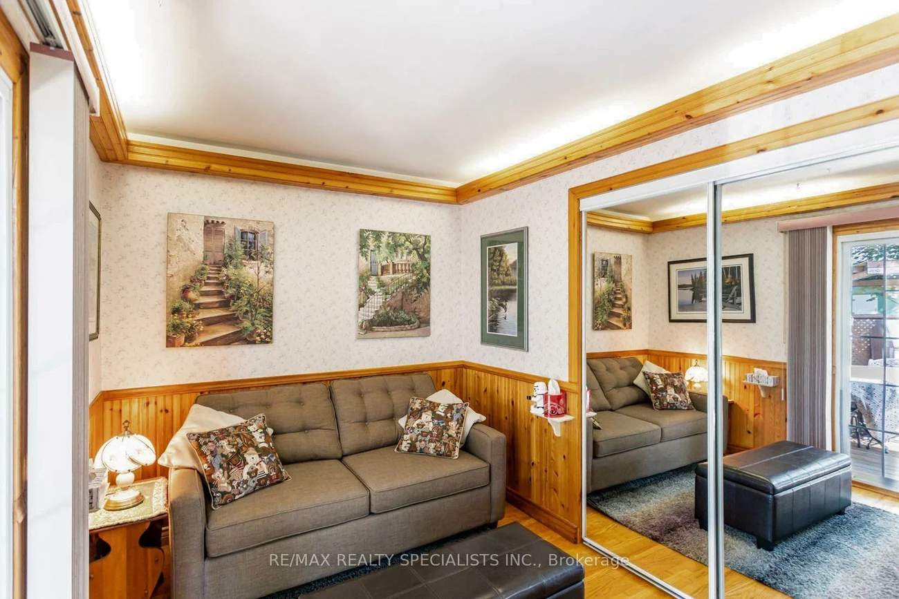 32, Falconer, Streetsville, Mississauga