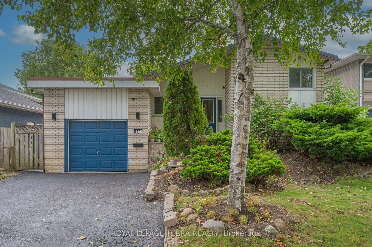 1571, Lewisham, Clarkson, Mississauga
