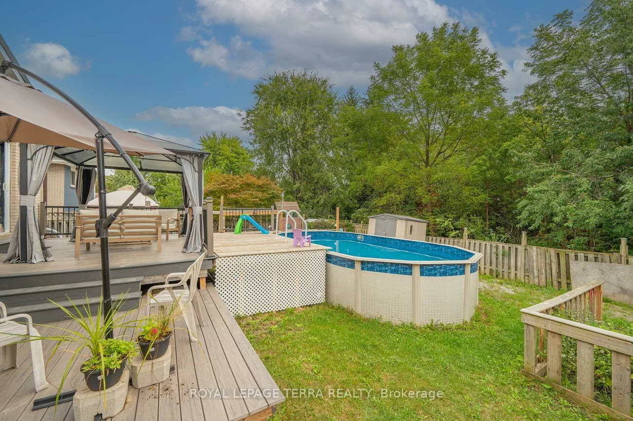 1571, Lewisham, Clarkson, Mississauga