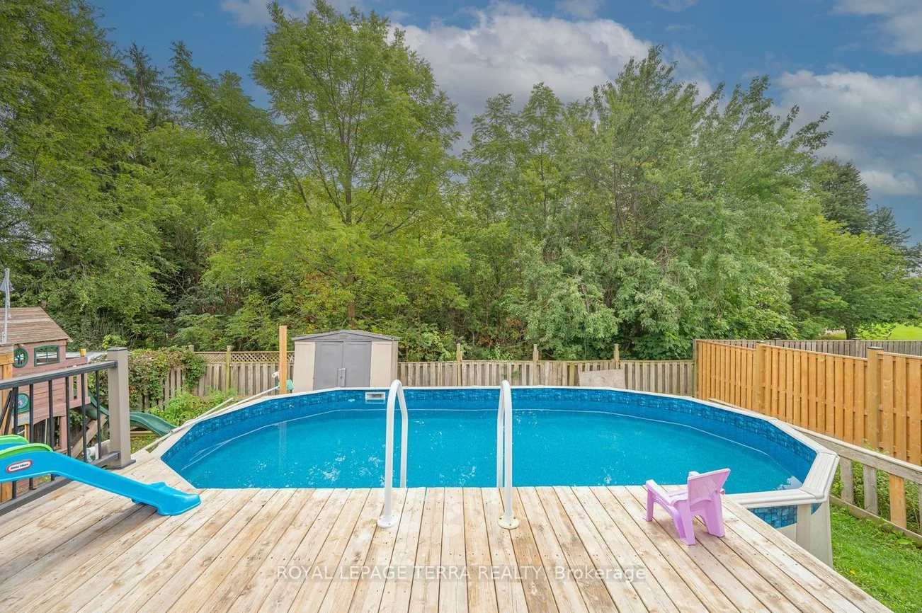 1571, Lewisham, Clarkson, Mississauga