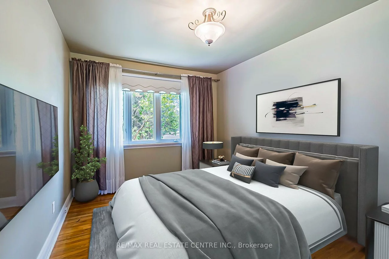 2591, Whaley, Cooksville, Mississauga