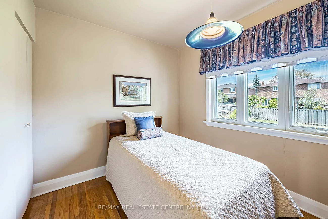 2591, Whaley, Cooksville, Mississauga