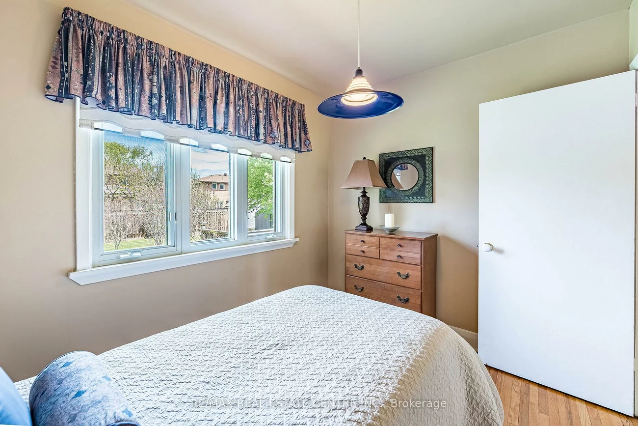 2591, Whaley, Cooksville, Mississauga