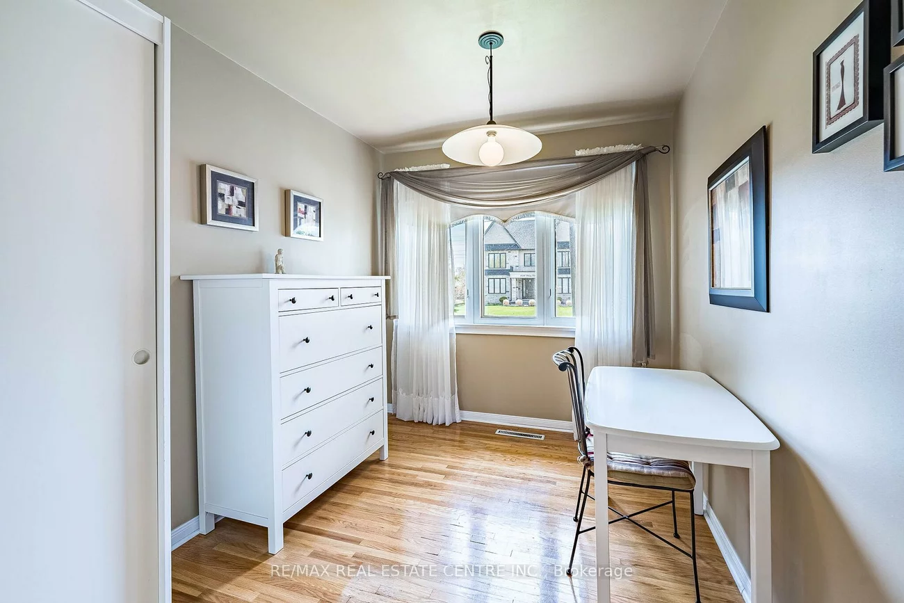 2591, Whaley, Cooksville, Mississauga