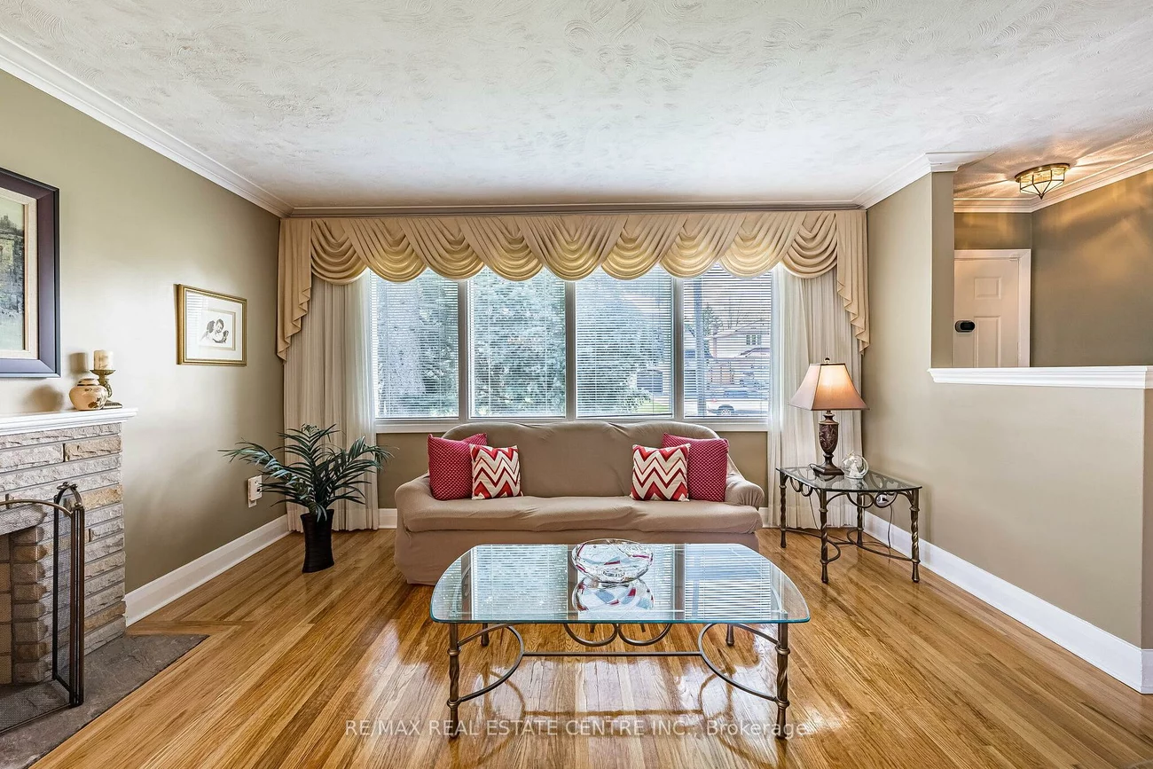 2591, Whaley, Cooksville, Mississauga