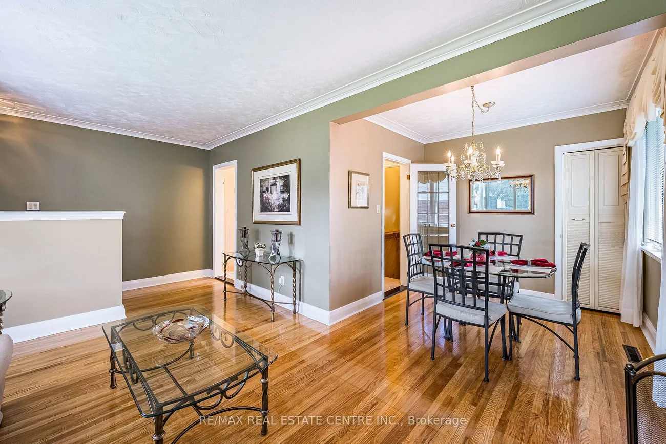 2591, Whaley, Cooksville, Mississauga