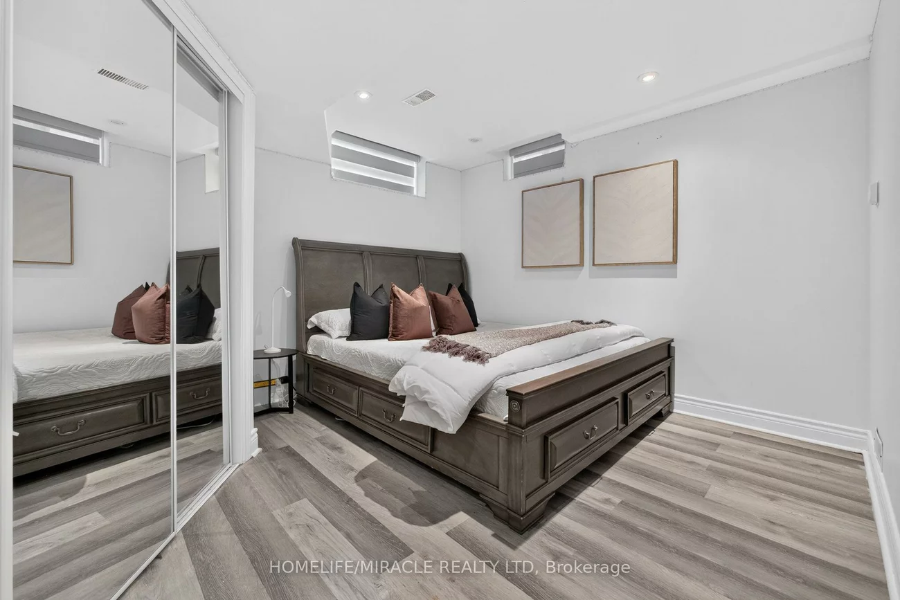 7350, Glamorgan, Meadowvale Village, Mississauga