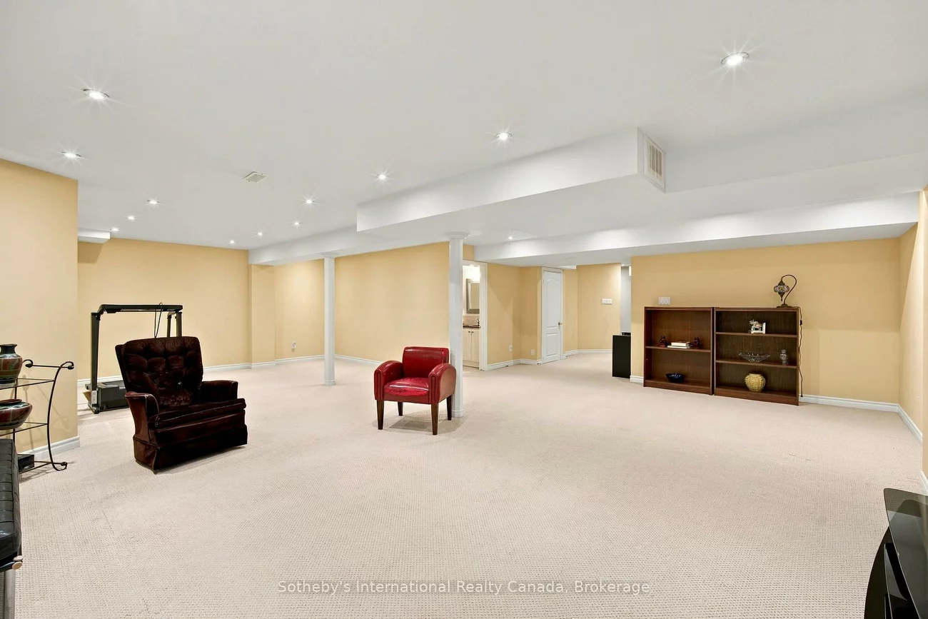 3352, Erin Centre, Churchill Meadows, Mississauga