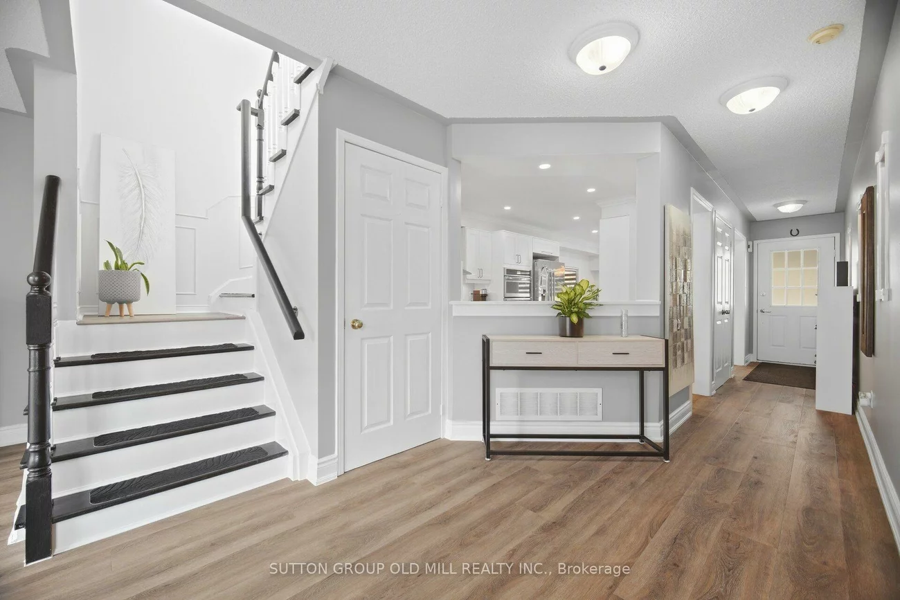 5318, Bushelgrove, Central Erin Mills, Mississauga