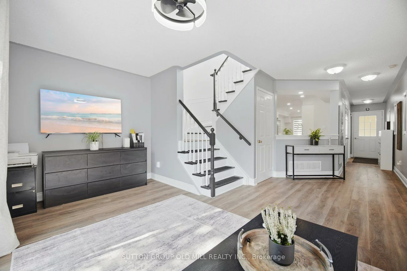 5318, Bushelgrove, Central Erin Mills, Mississauga