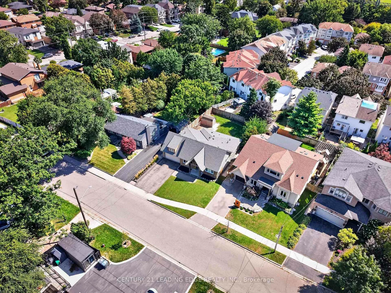 1130, Halliday, Lakeview, Mississauga