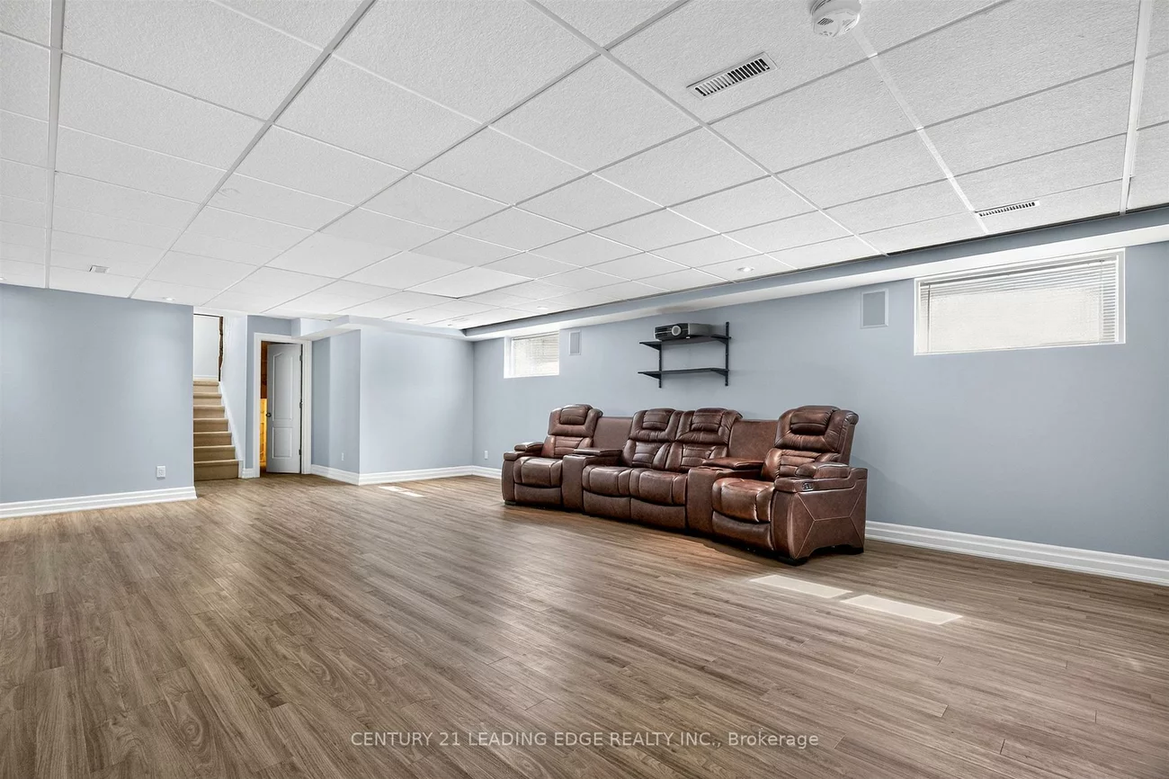 1130, Halliday, Lakeview, Mississauga