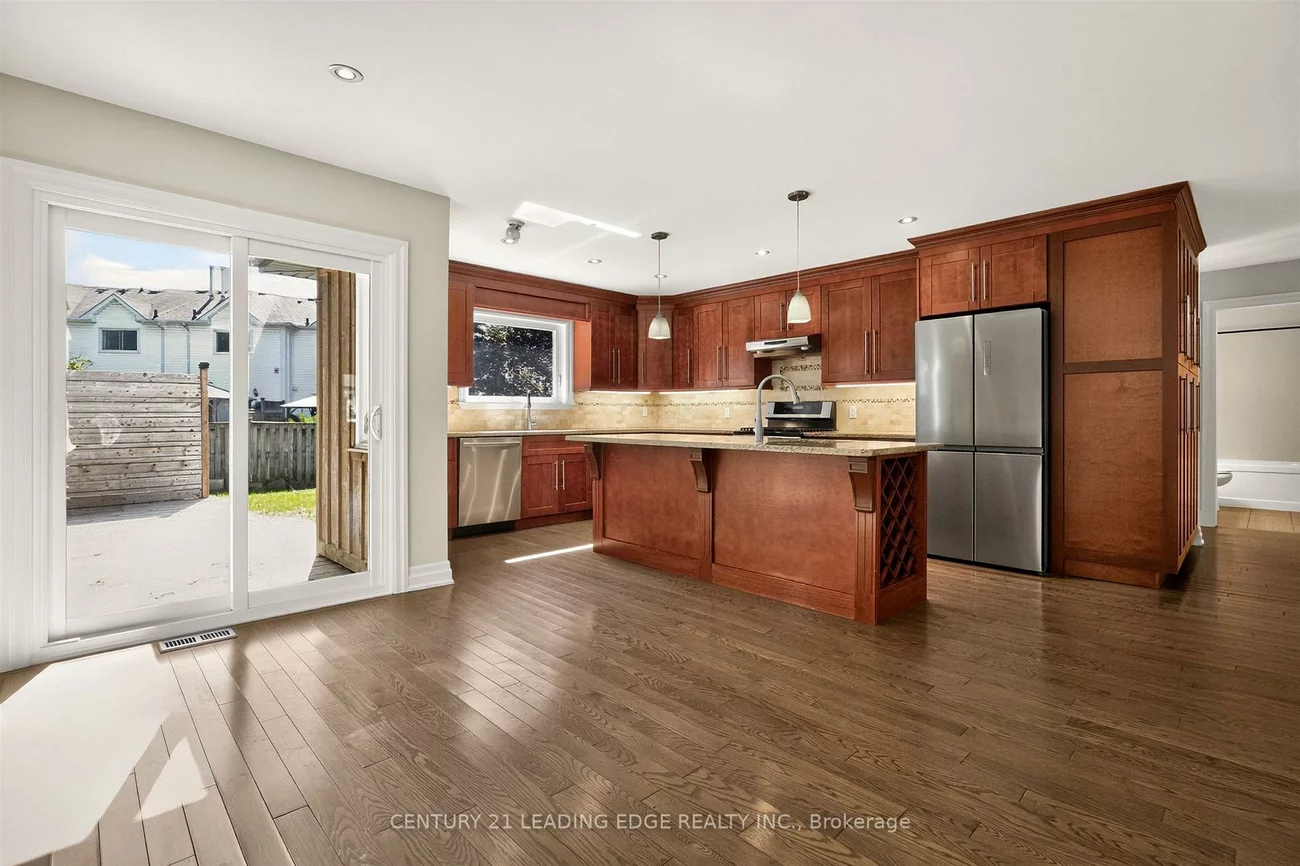 1130, Halliday, Lakeview, Mississauga