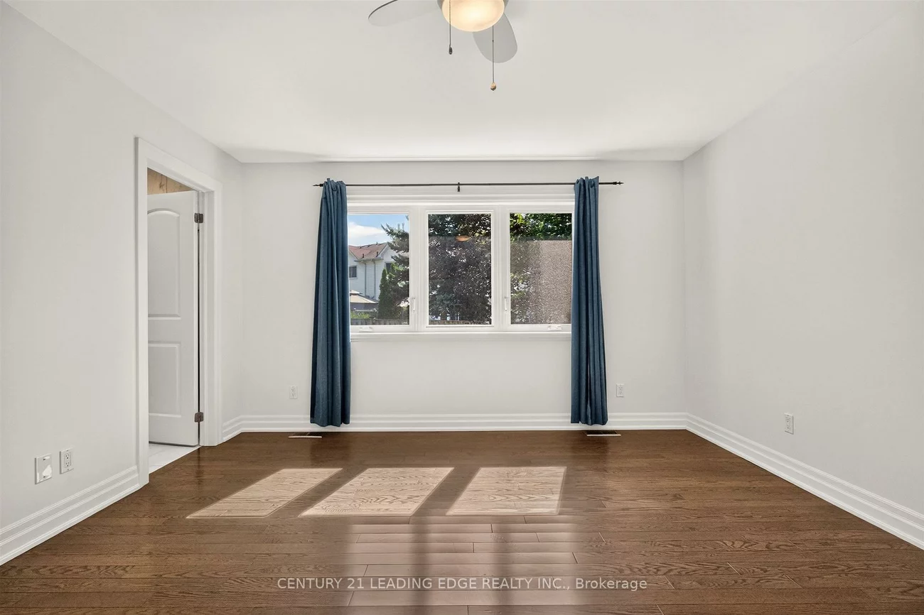 1130, Halliday, Lakeview, Mississauga