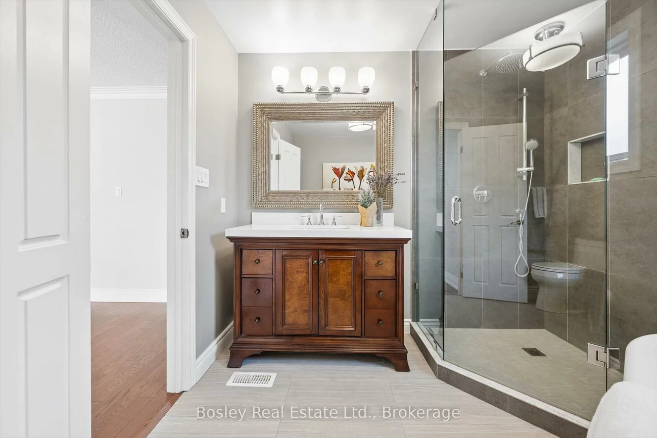 1217, Sugar Maple, Rathwood, Mississauga