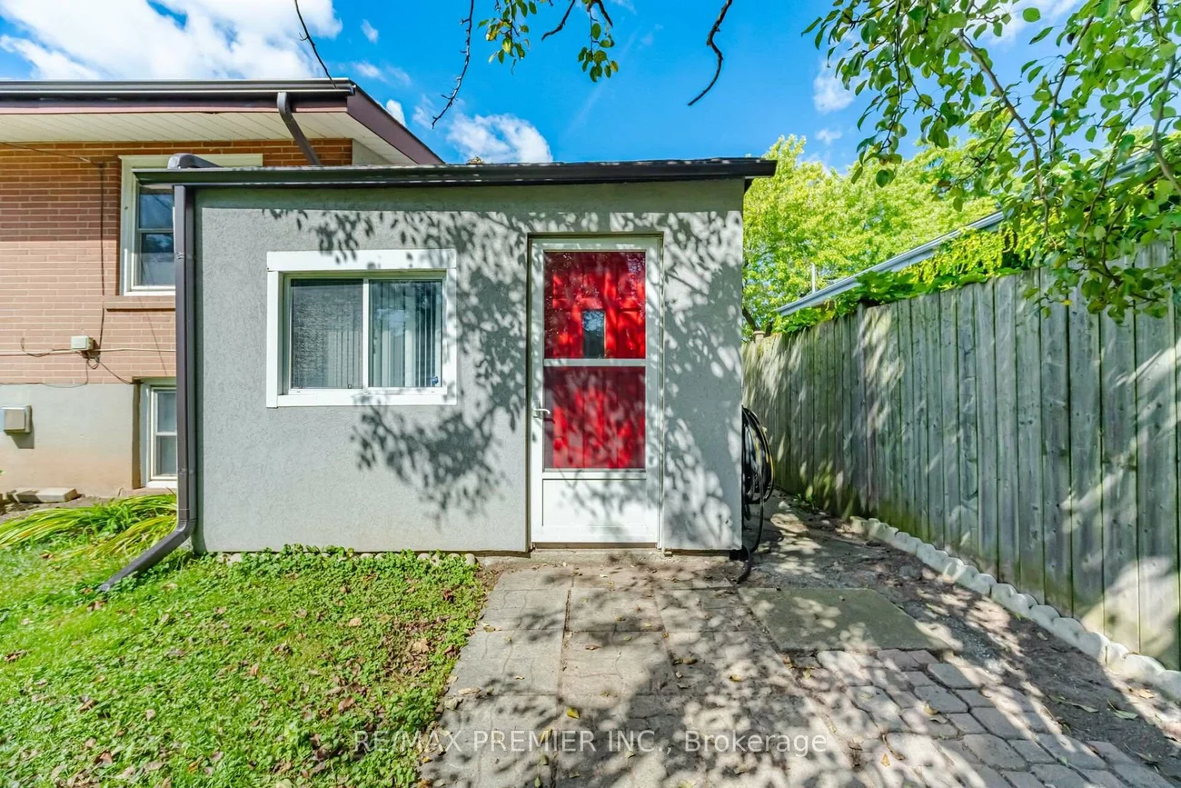 1474, South Service, Mineola, Mississauga