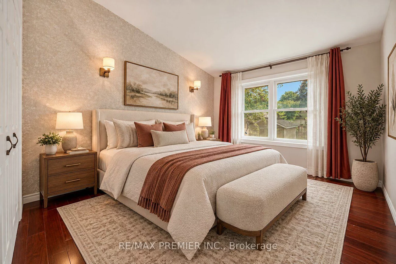 1474, South Service, Mineola, Mississauga