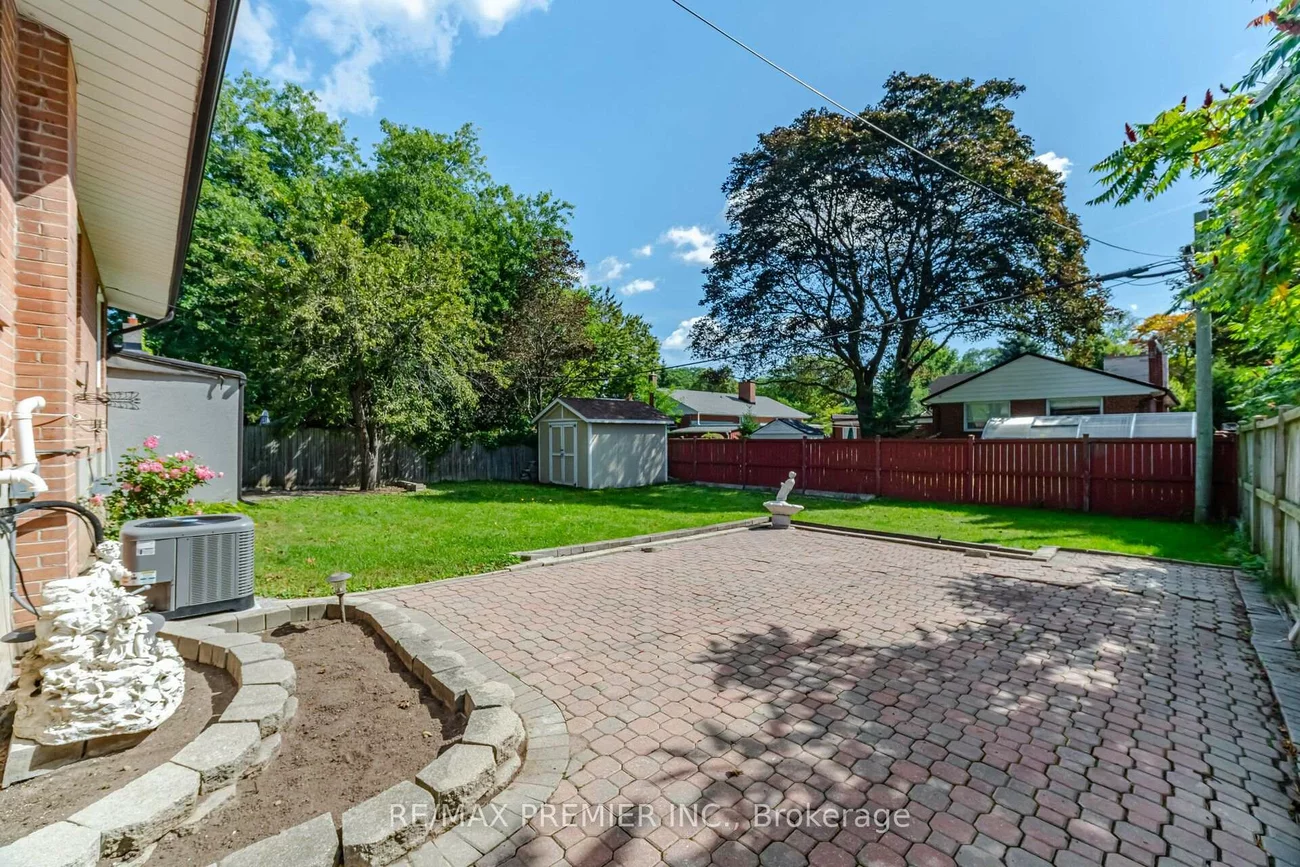1474, South Service, Mineola, Mississauga